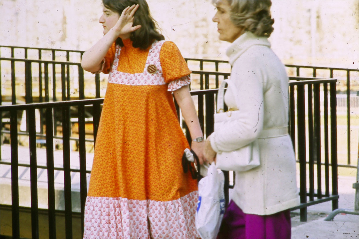 70's fashion - London street vibe.